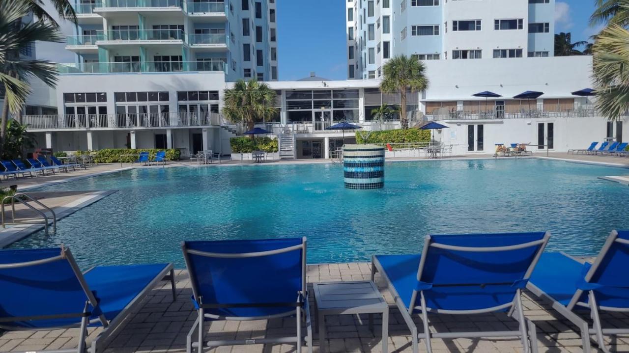 Sherry Frontenac Oceanfront Miami Beach Exterior foto