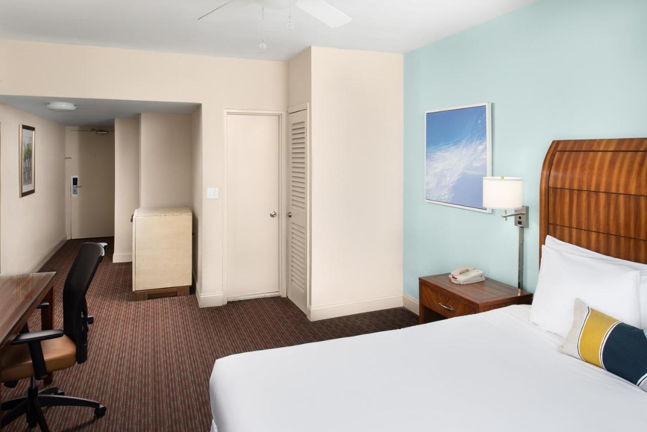 Sherry Frontenac Oceanfront Miami Beach Exterior foto